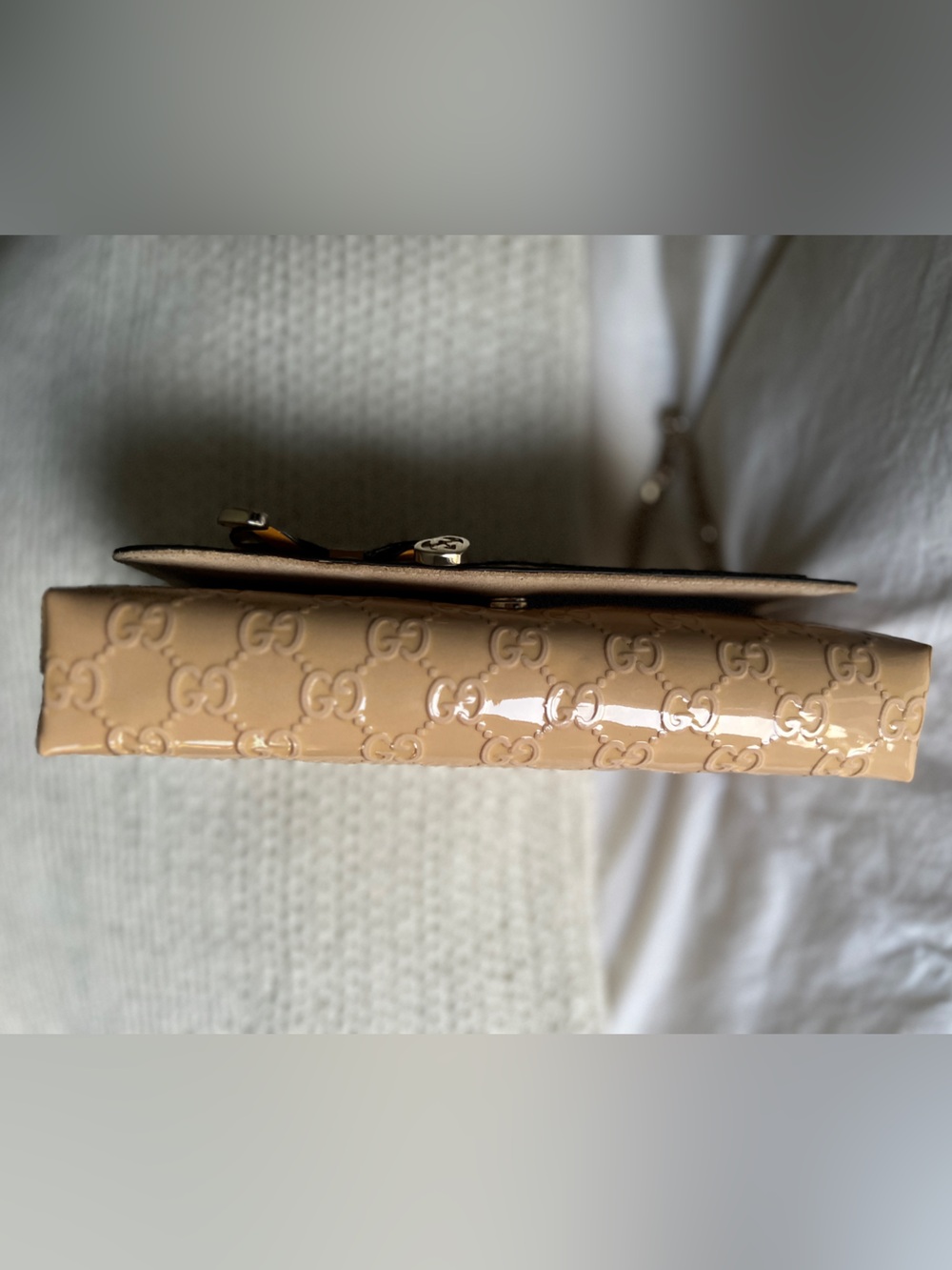 Gucci Patent Mayfair Shoulder/Clutch bag with Gold Chain - Picture 6 of 11